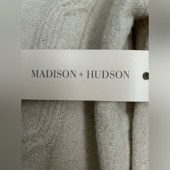 NWT Madison + Hudson Sparkly Cream Sweater Size Small - Picture 7 of 11